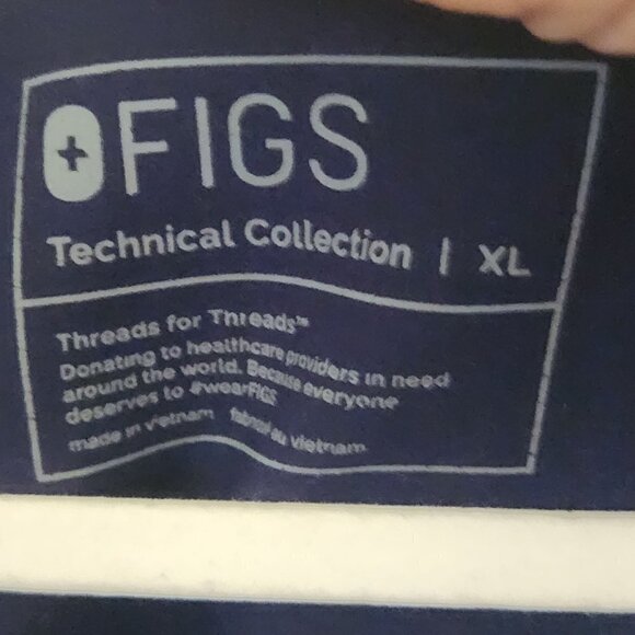 Figs Casma Three Pocket Scrub Top Navy Size XL - Picture 9 of 10